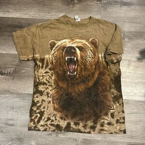 Vintage Grizzly Bear raging teeshirt Tee graphic